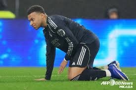 罗体：斯帕莱蒂重回那不勒斯全程遭嘘，球迷不原谅他执教尤文