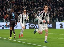 卡尔·瑞普肯在 2001 年全明星赛中击出本垒打并荣膺 MVP，随后正式结束其伟大的职业生涯